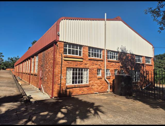 1,547M² WAREHOUSE FOR SALE IN WHITE RIVER INDUSTRIAL